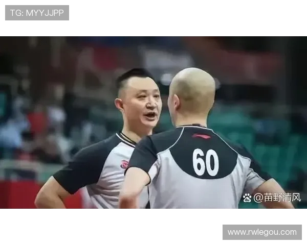 广东队夺冠！辽宁球迷：第二节，闫军2次吹罚，影响了比赛走向